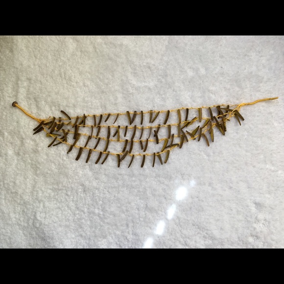 ✨NEW✨ Yellow Bamboo Wood Wind Chime Necklace - Picture 4 of 4